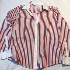 LN Brooks Brothers 346 sz 10  non iron blouse.